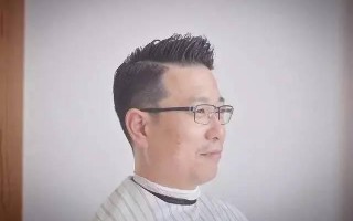 男生戴什么眼镜男人味，男生戴什么眼镜好看